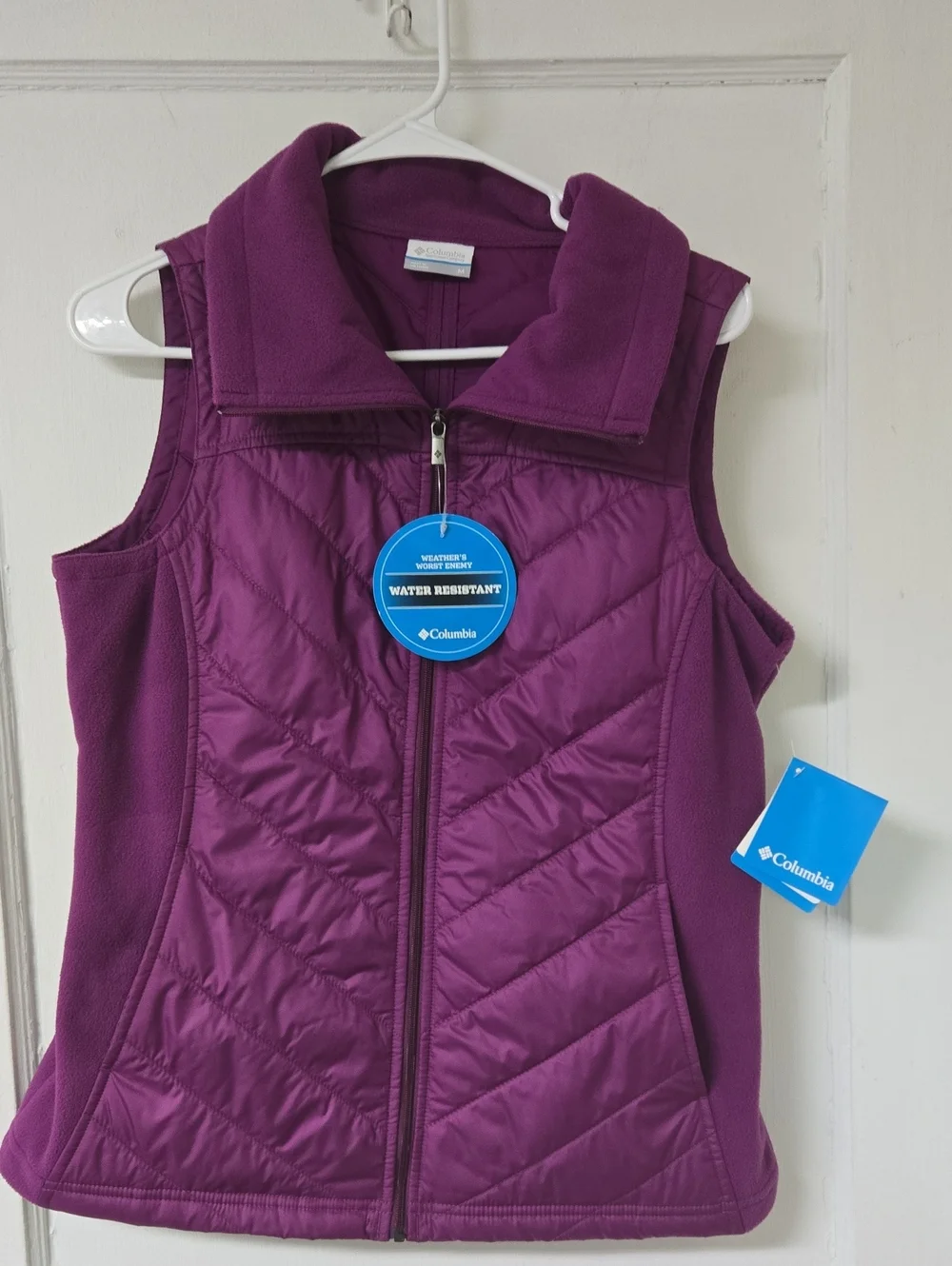 NWT Columbia Women's Quilted Water-Resistant Vest Size Medium. - Picture 1 of 6